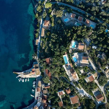 Pangolas Apartments Paxos Longós 外观 照片