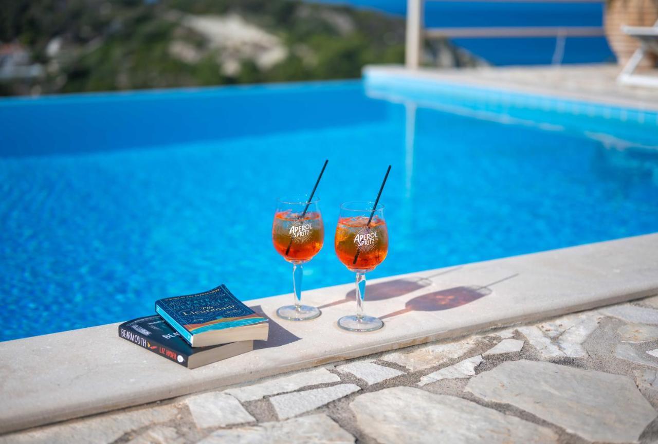 Pangolas Apartments Paxos Longós 外观 照片
