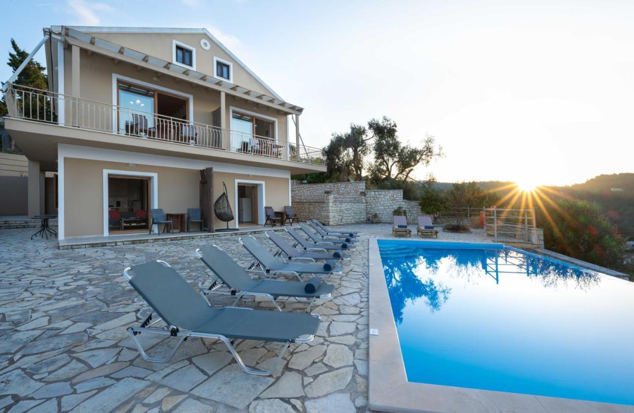 Pangolas Apartments Paxos Longós 外观 照片