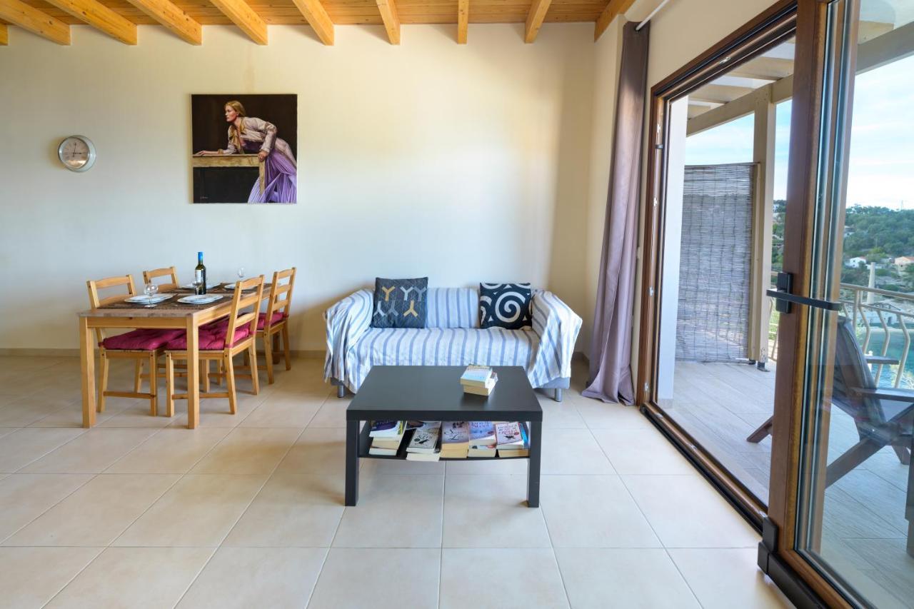 Pangolas Apartments Paxos Longós 外观 照片