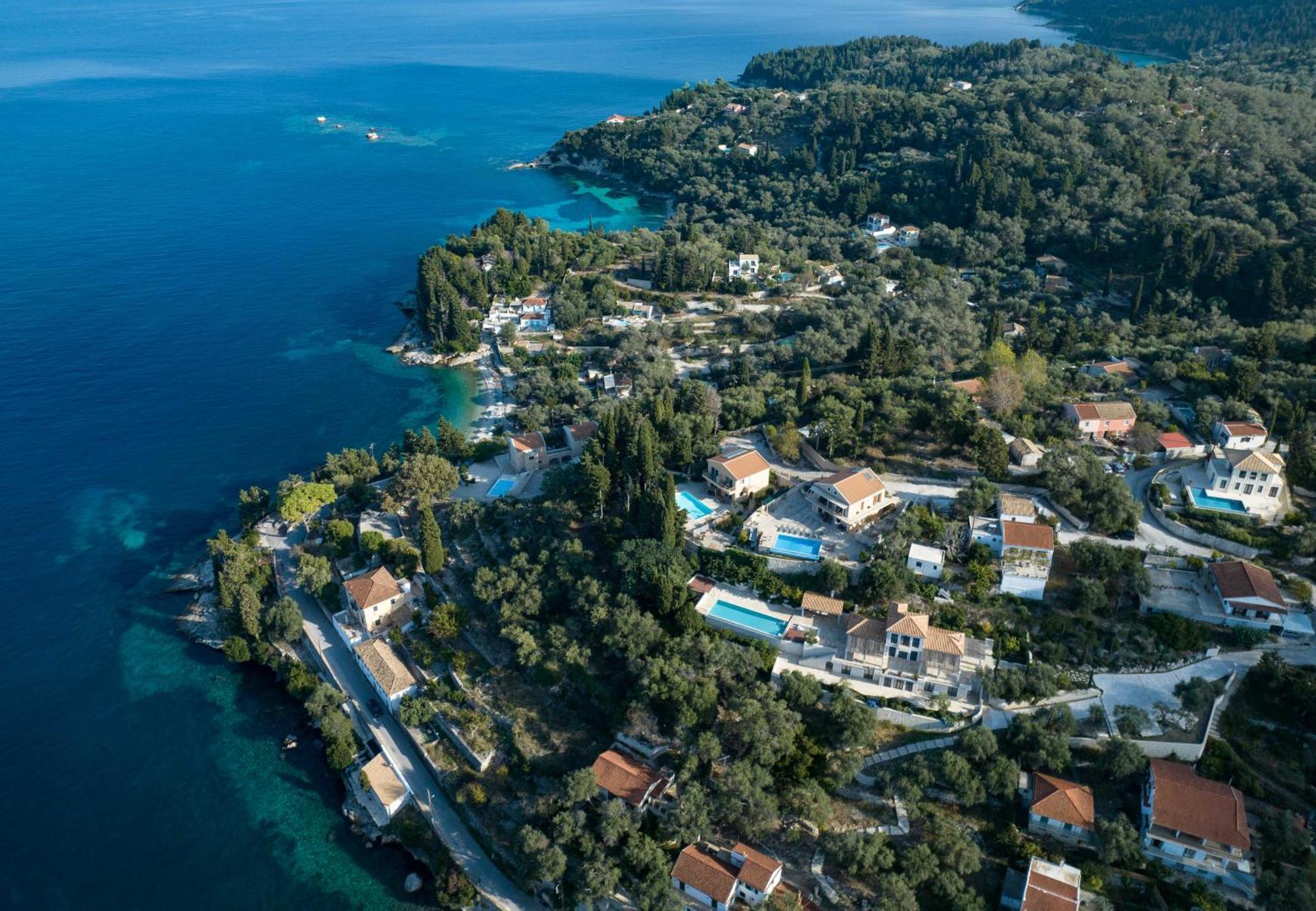 Pangolas Apartments Paxos Longós 外观 照片