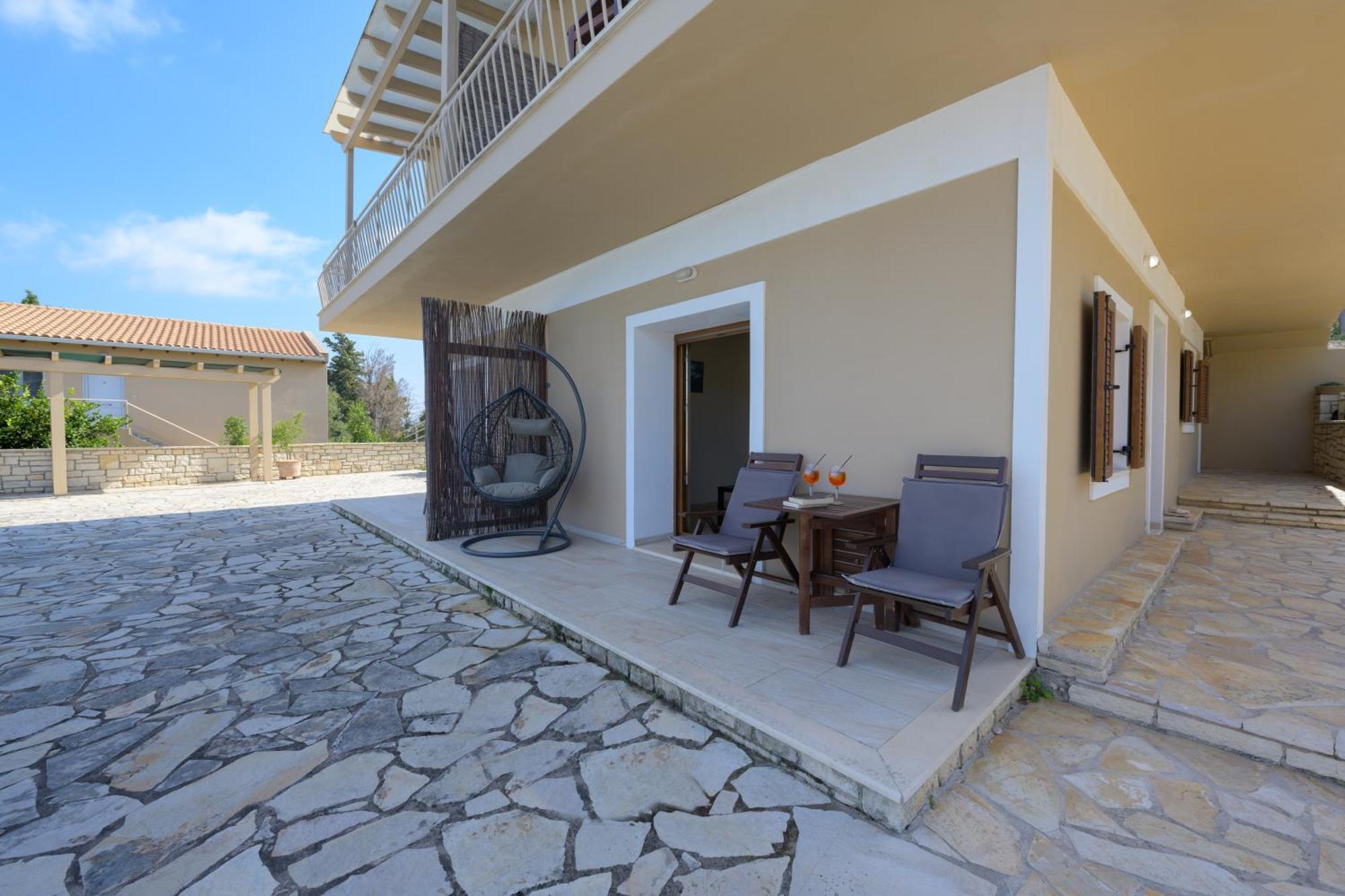 Pangolas Apartments Paxos Longós 外观 照片