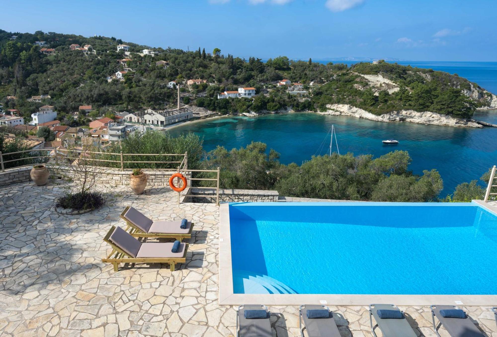 Pangolas Apartments Paxos Longós 外观 照片
