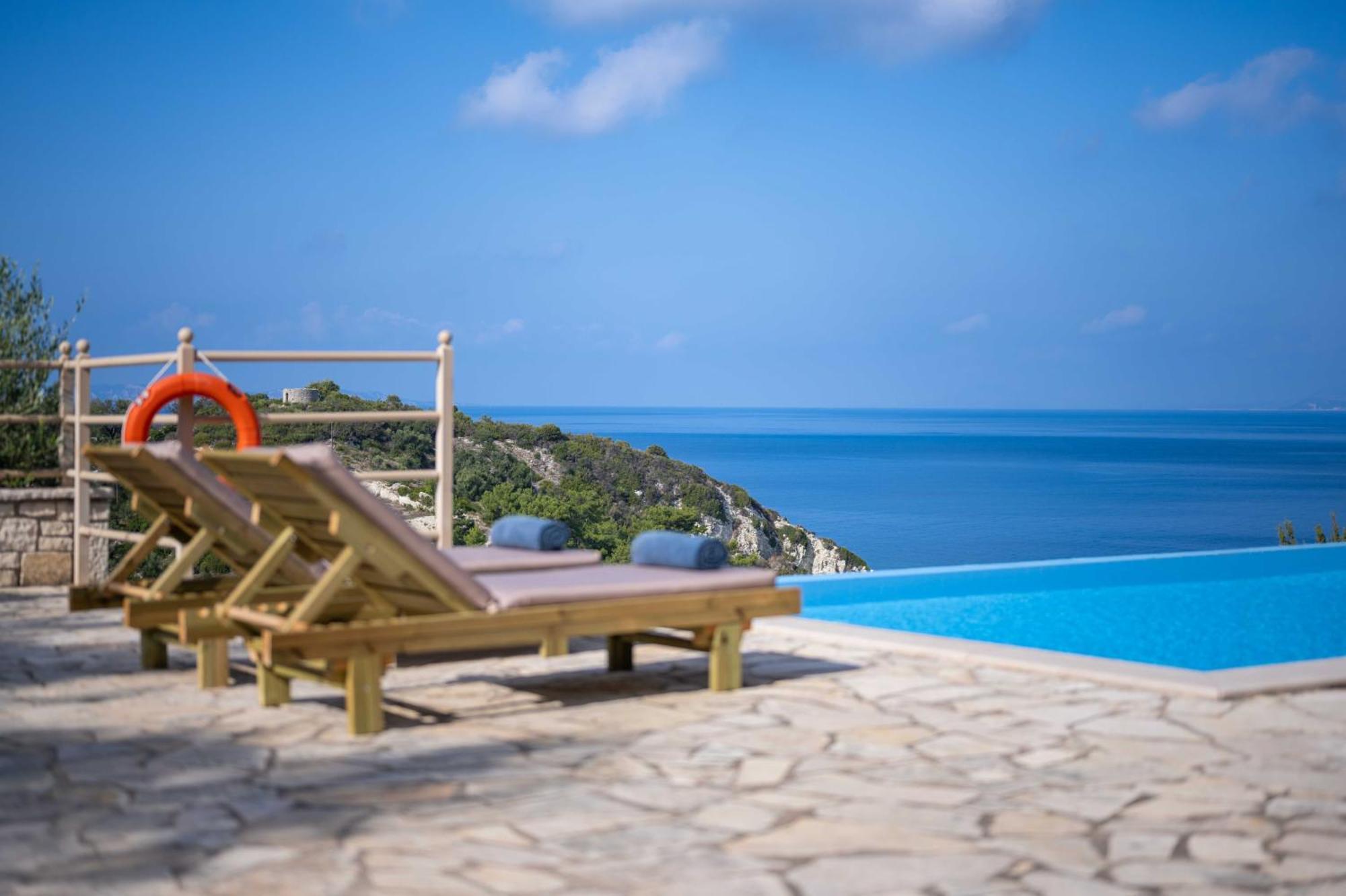 Pangolas Apartments Paxos Longós 外观 照片