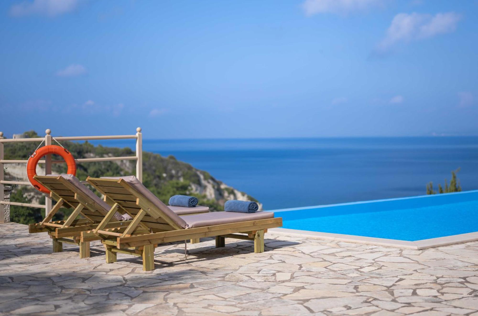 Pangolas Apartments Paxos Longós 外观 照片